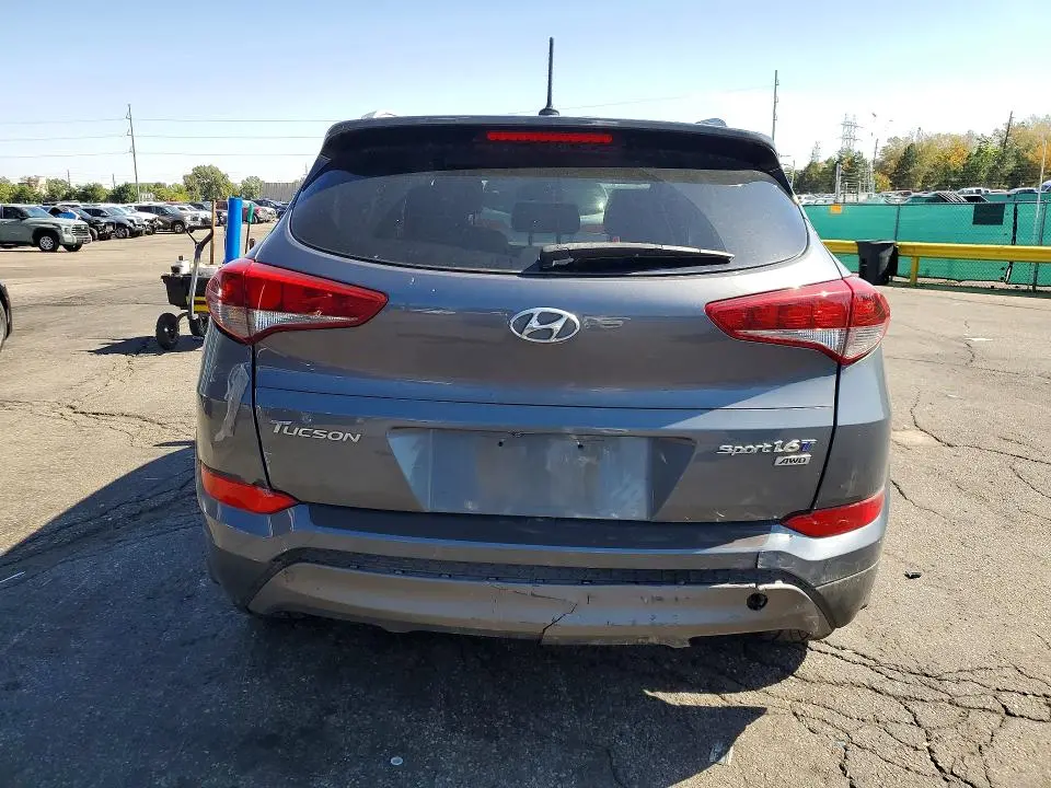 2016 HYUNDAI TUCSON SPORT  