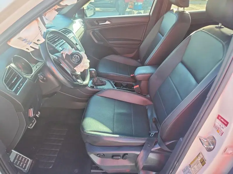 2021 VOLKSWAGEN TIGUAN SE  