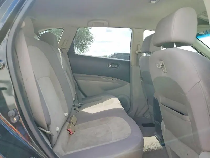 2010 NISSAN ROGUE SL  