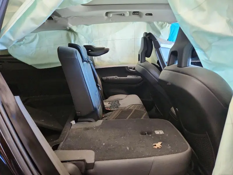 2016 VOLVO XC90 T5  
