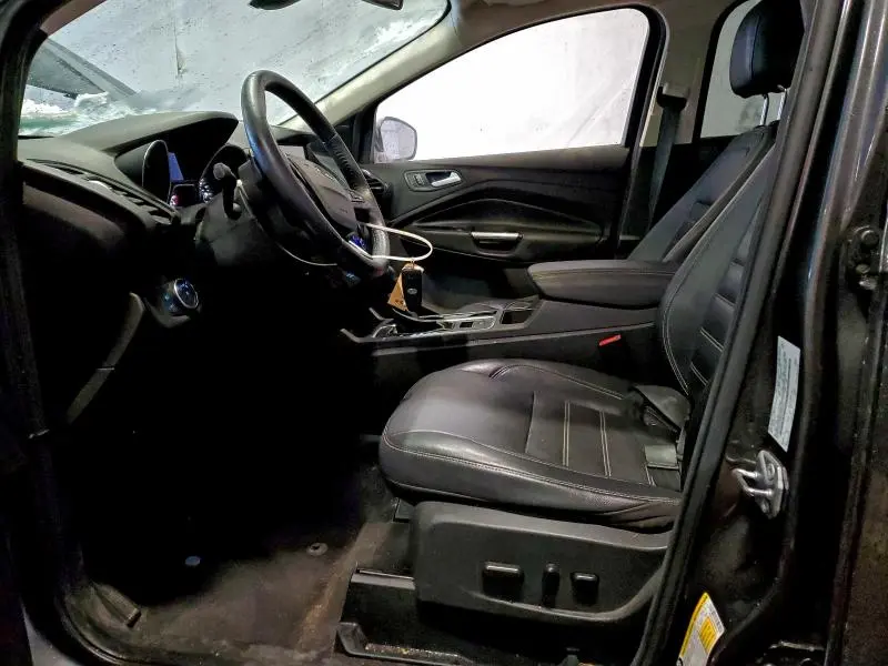2017 FORD ESCAPE TITANIUM  