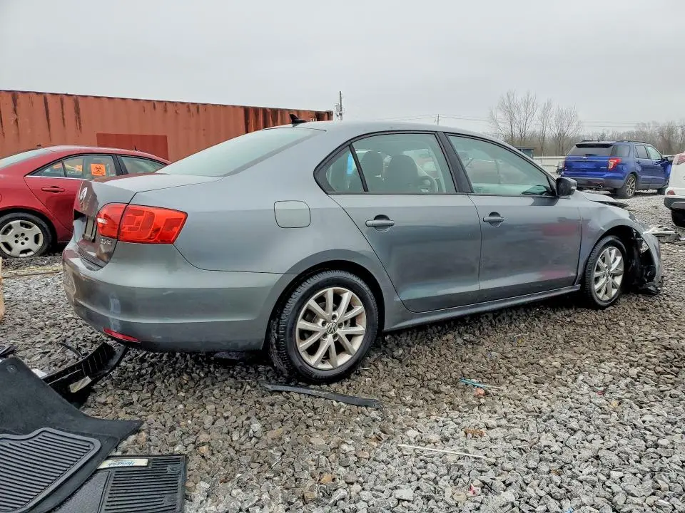 2012 VOLKSWAGEN JETTA SE  