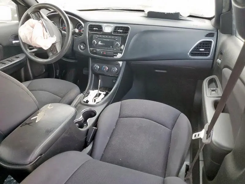 2014 CHRYSLER 200 LX  