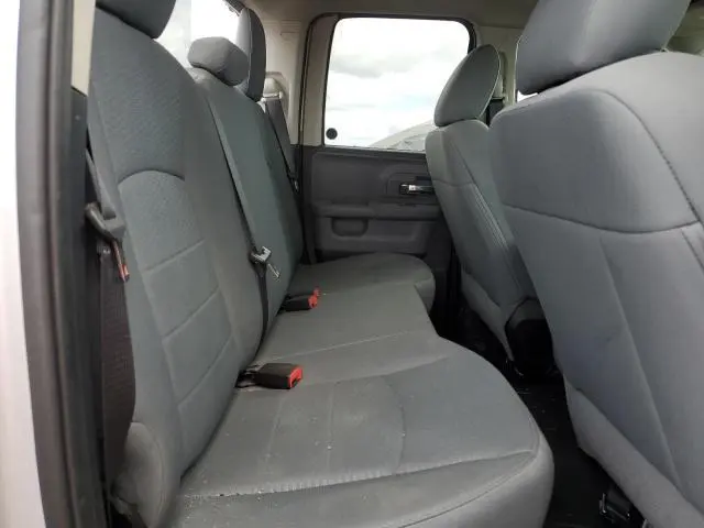 2016 RAM 1500 SLT  