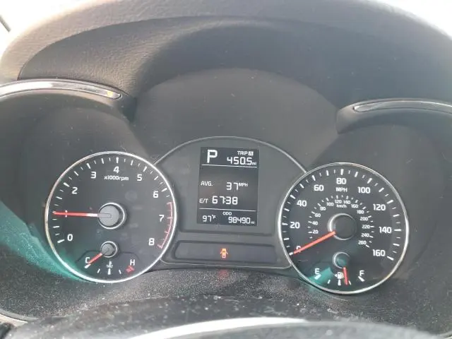 2017 KIA FORTE LX  