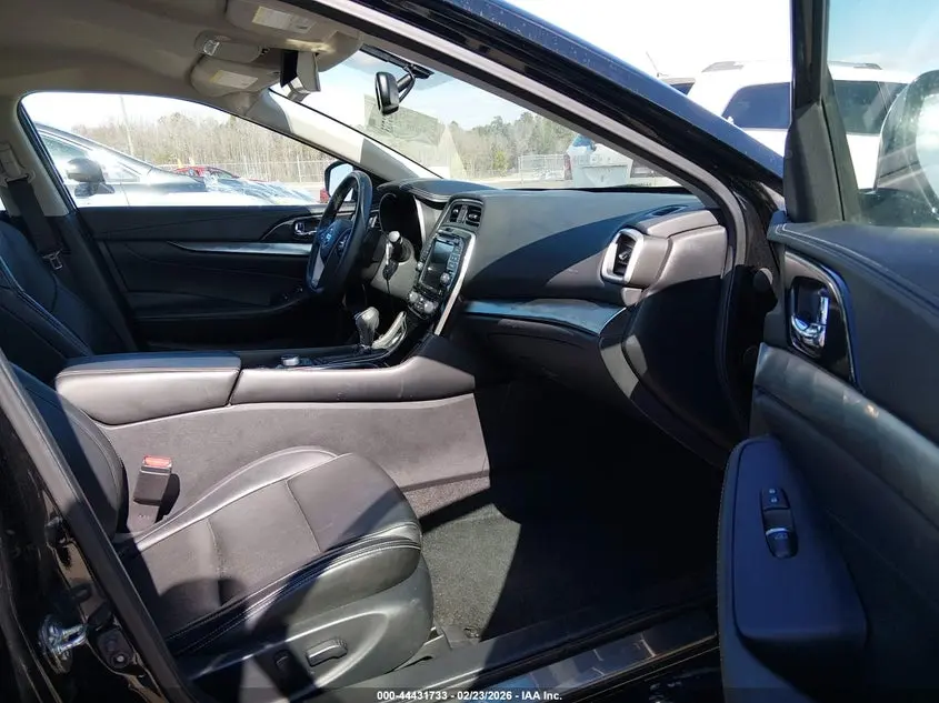 2019 NISSAN MAXIMA 3.5 SV