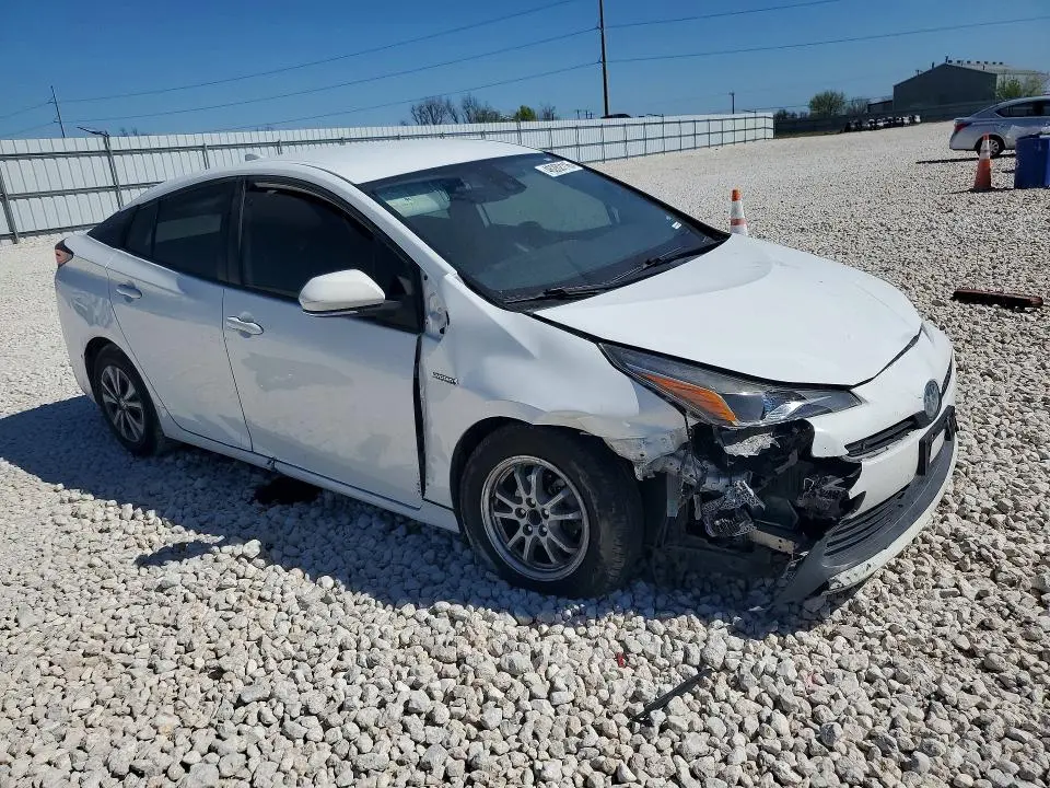 2021 TOYOTA PRIUS LE  