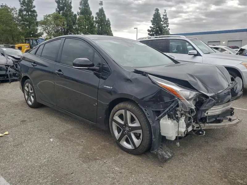 2016 TOYOTA PRIUS   