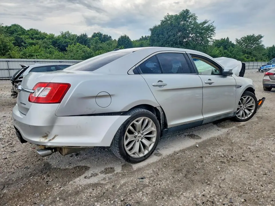 2015 FORD TAURUS LIMITED  