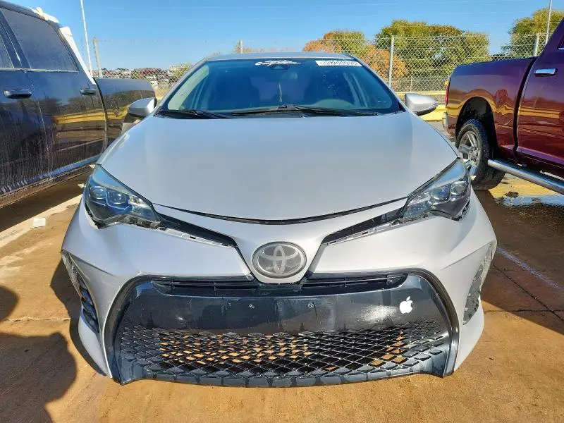 2019 TOYOTA COROLLA SE  