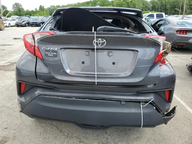 2021 TOYOTA C-HR XLE  