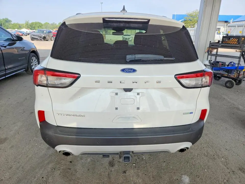 2020 FORD ESCAPE TITANIUM  