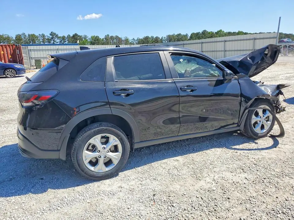 2025 HONDA HR-V LX  