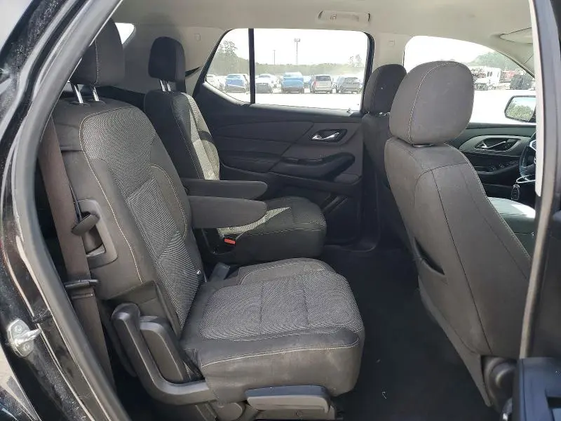 2019 CHEVROLET TRAVERSE LT  