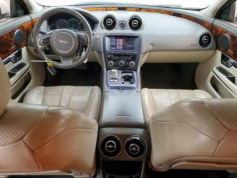 2013 JAGUAR XJ   
