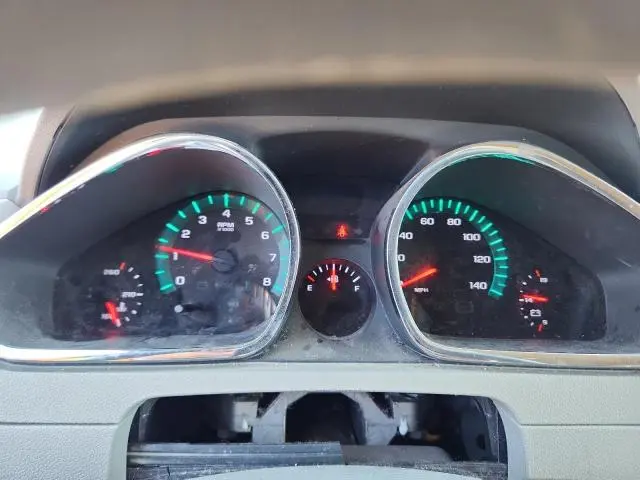 2010 CHEVROLET TRAVERSE LS  