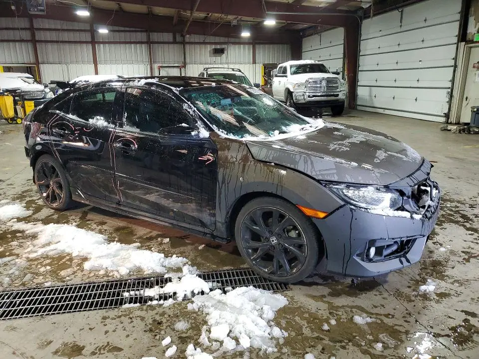 2018 HONDA CIVIC SPORT TOURING  