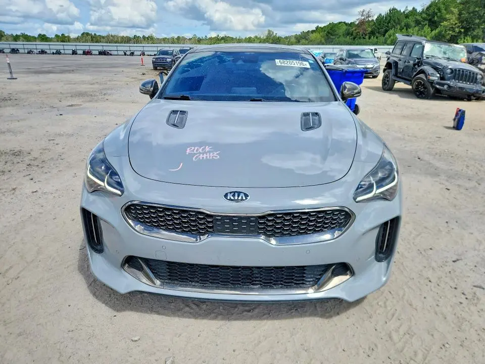 2021 KIA STINGER GT1  