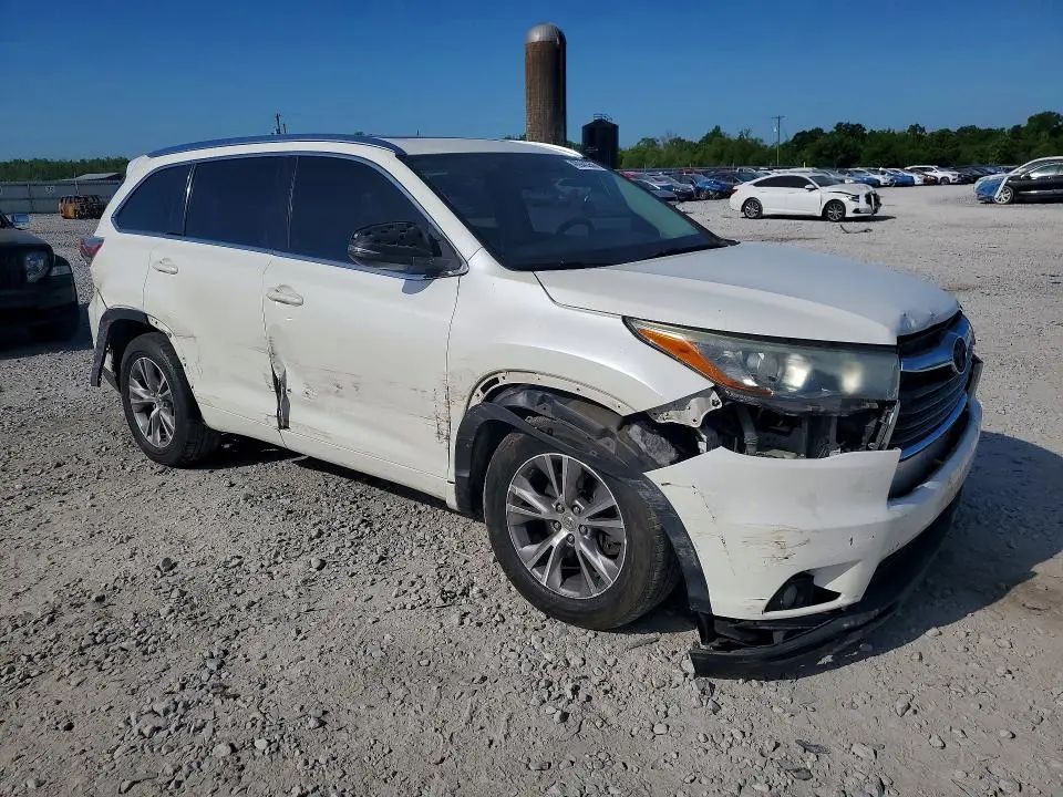 2015 TOYOTA HIGHLANDER XLE  
