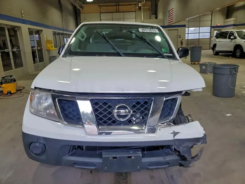 2017 NISSAN FRONTIER S  