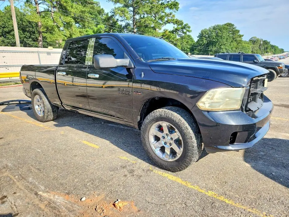 2016 RAM 1500 SPORT  