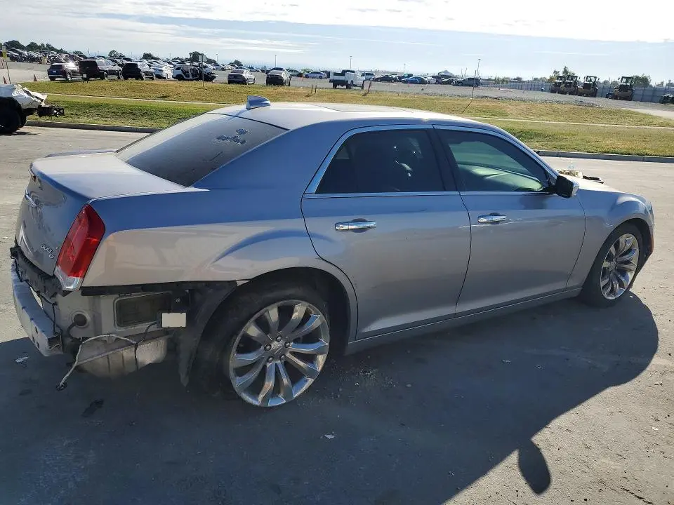 2017 CHRYSLER 300C   