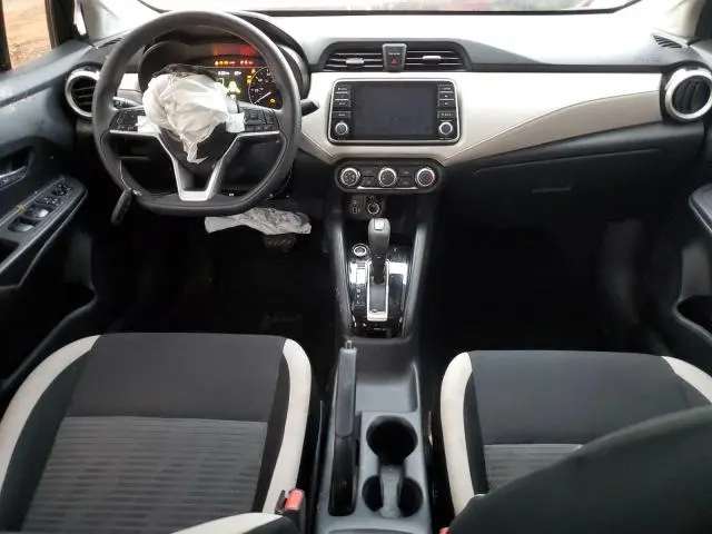 2022 NISSAN VERSA SV  