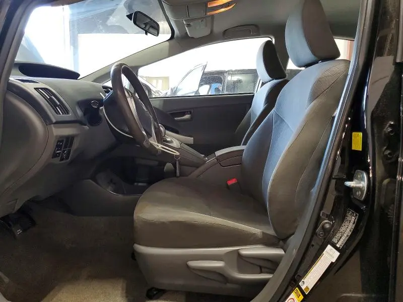 2010 TOYOTA PRIUS II  