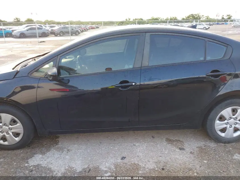 2017 KIA FORTE LX