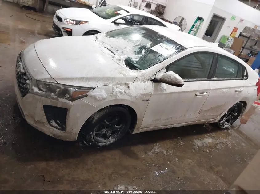 2020 HYUNDAI IONIQ HYBRID BLUE