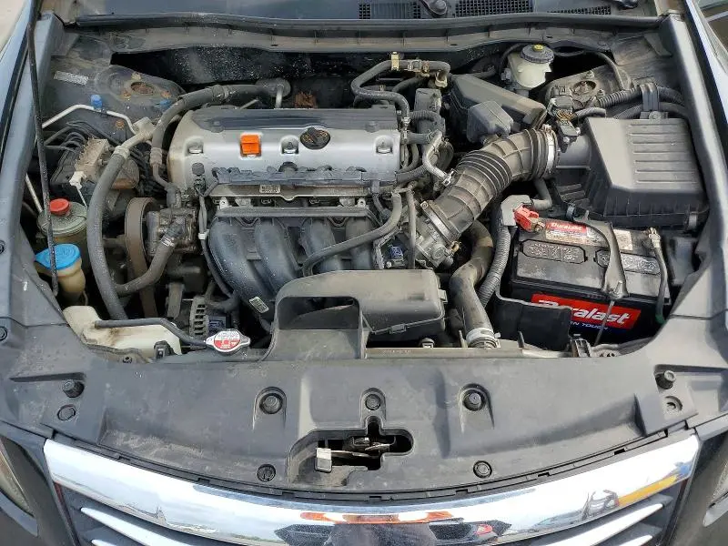 2011 HONDA ACCORD LXP  
