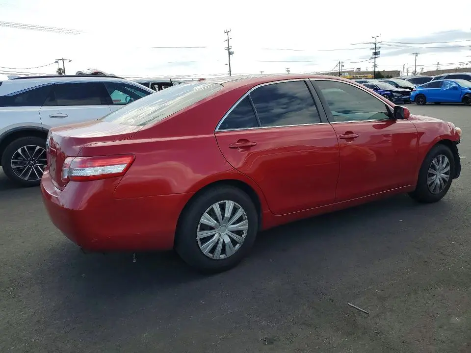 2010 TOYOTA CAMRY LE  