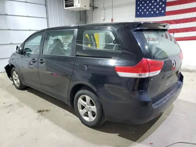 2011 TOYOTA SIENNA BASE  