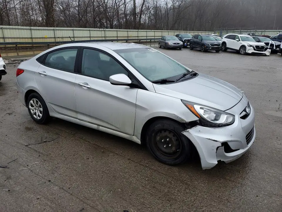 2013 HYUNDAI ACCENT GLS  