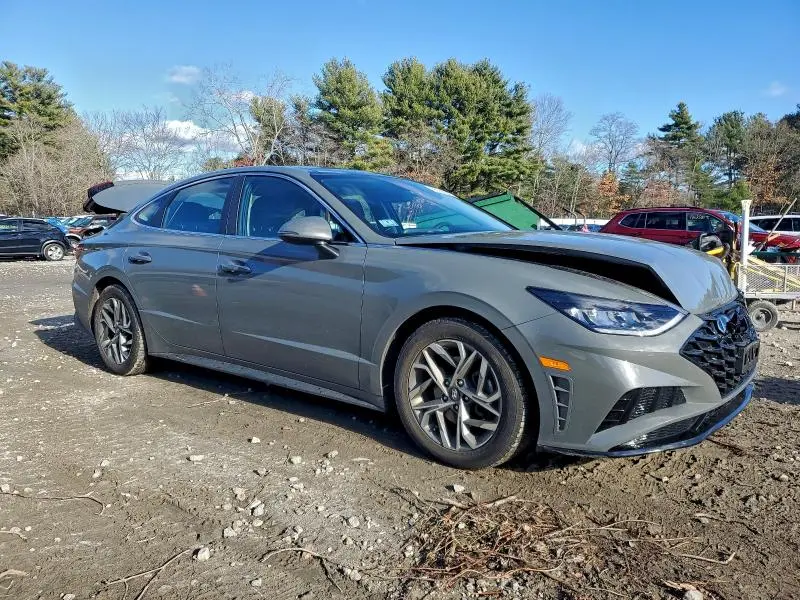 2022 HYUNDAI SONATA SEL  