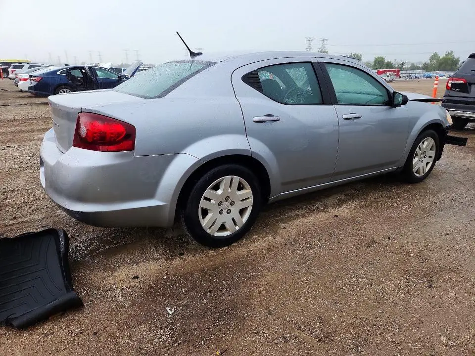 2013 DODGE AVENGER SE  