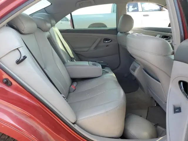 2011 TOYOTA CAMRY