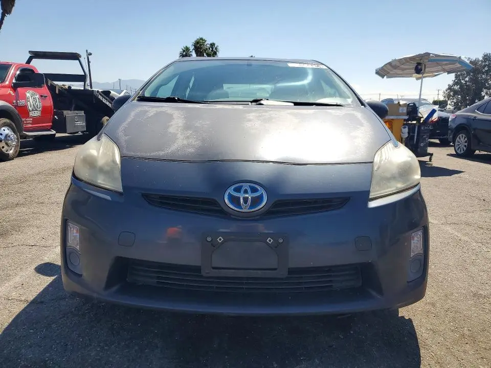 2011 TOYOTA PRIUS TWO  