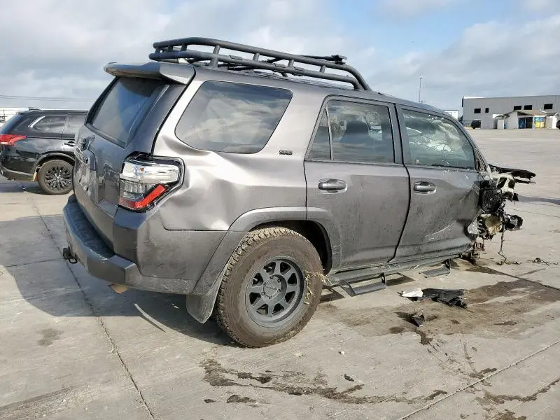 2015 TOYOTA 4RUNNER SR5  