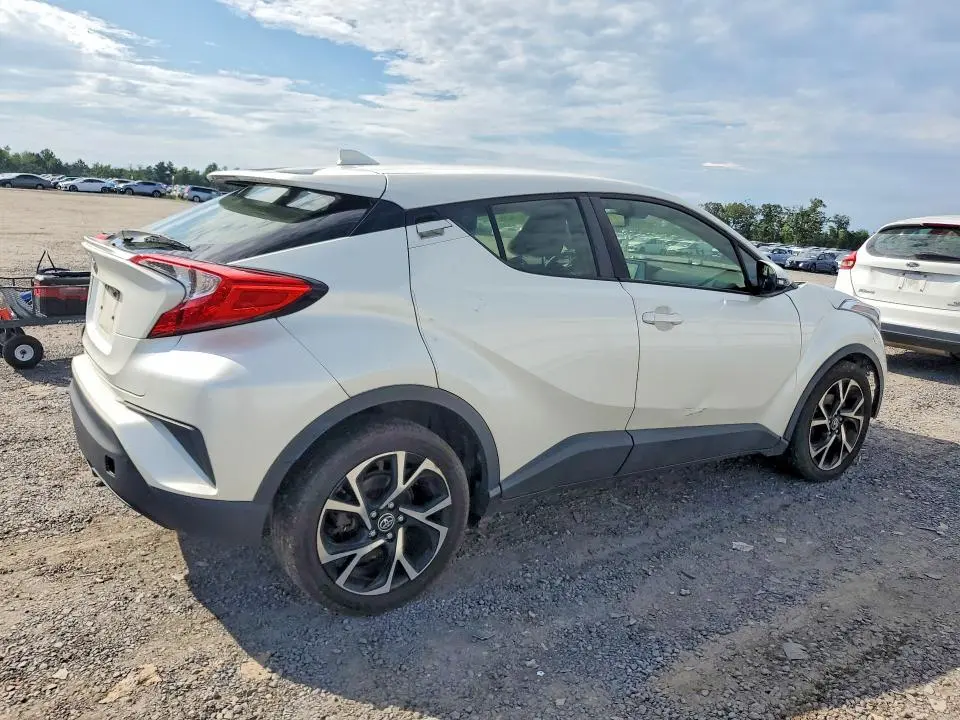 2018 TOYOTA C-HR XLE  