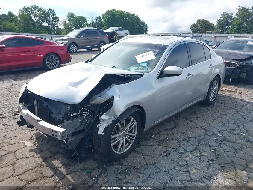 2013 INFINITI G37 JOURNEY