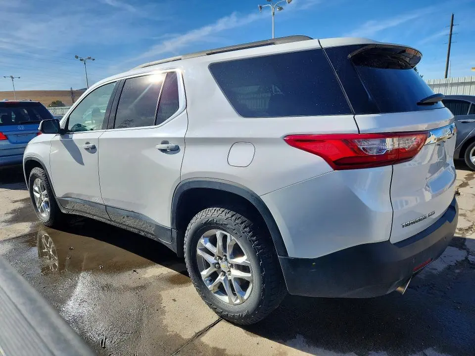 2021 CHEVROLET TRAVERSE LT  