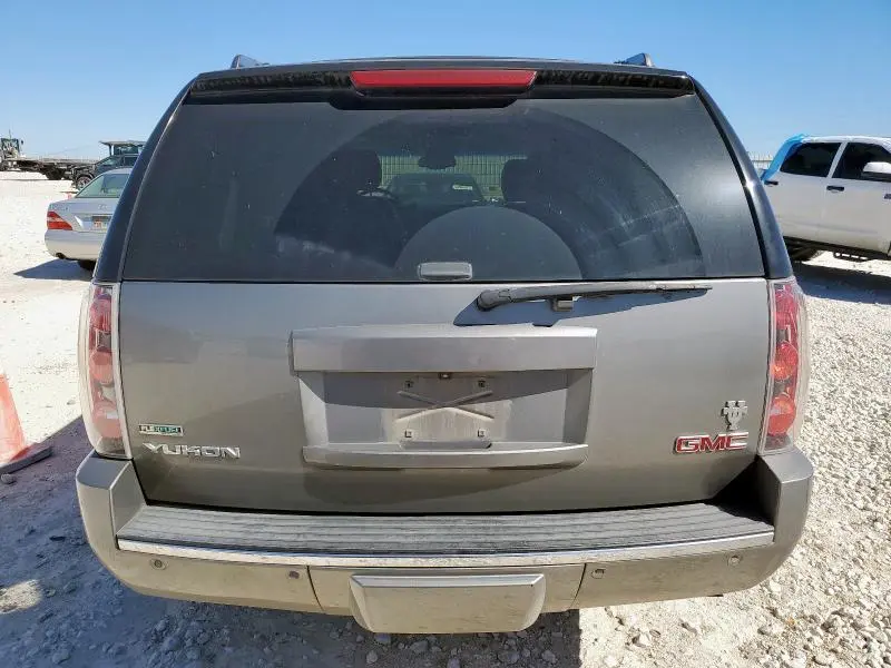 2012 GMC YUKON DENALI  