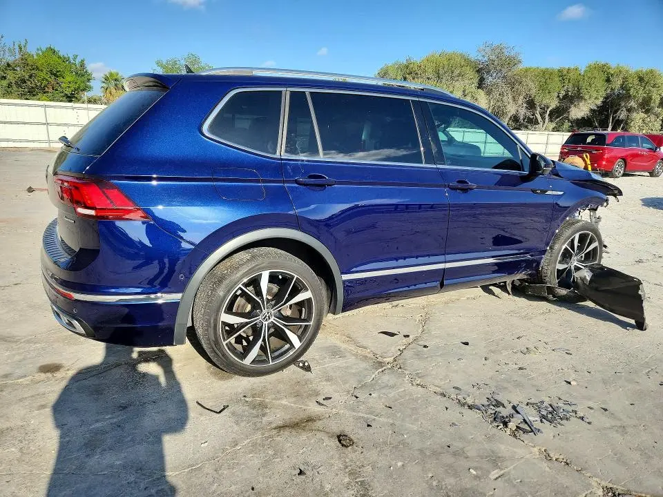 2024 VOLKSWAGEN TIGUAN SEL R-LINE BLACK  