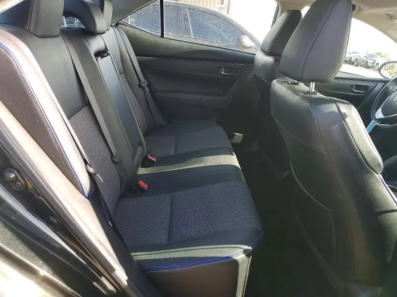 2018 TOYOTA COROLLA SE  