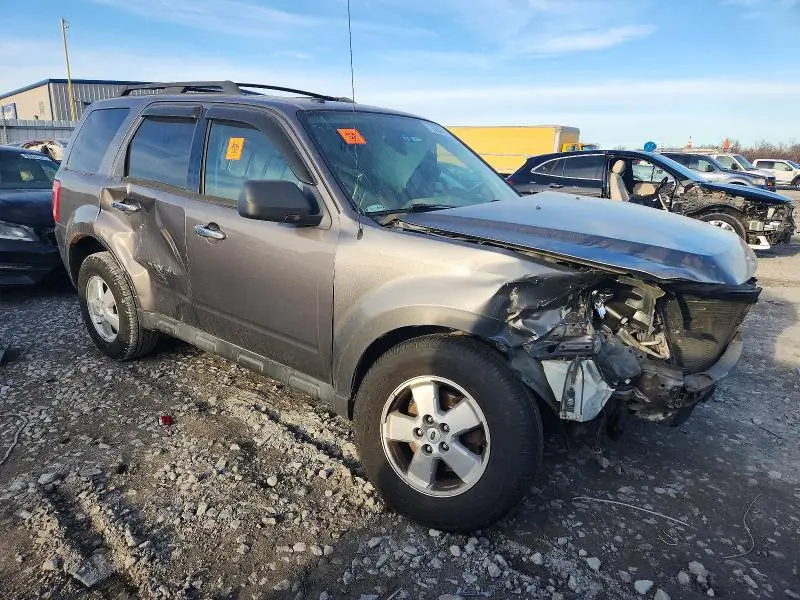 2012 FORD ESCAPE XLT  