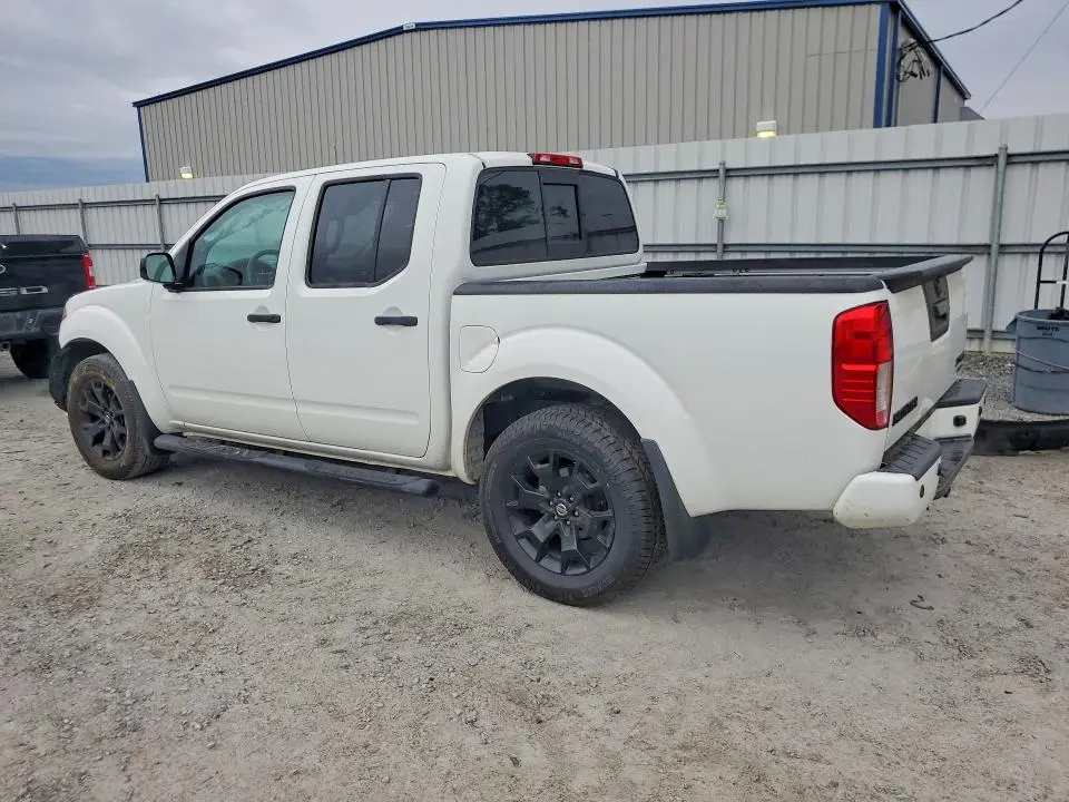 2021 NISSAN FRONTIER SV  