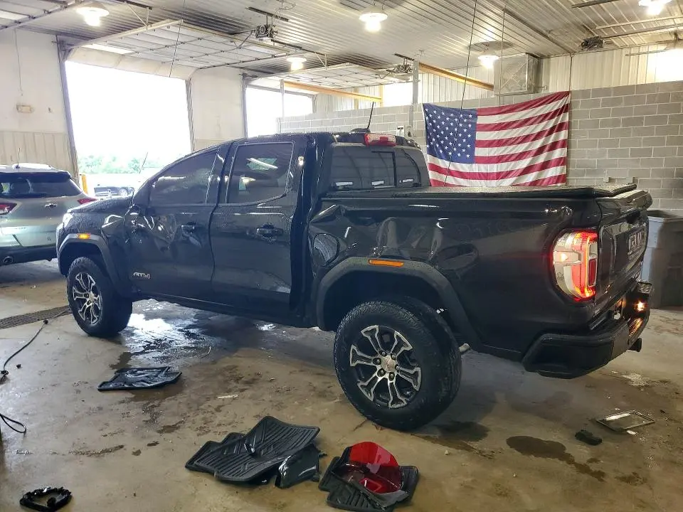 2023 GMC CANYON AT4  