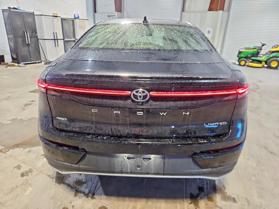 2023 TOYOTA CROWN LIMITED  