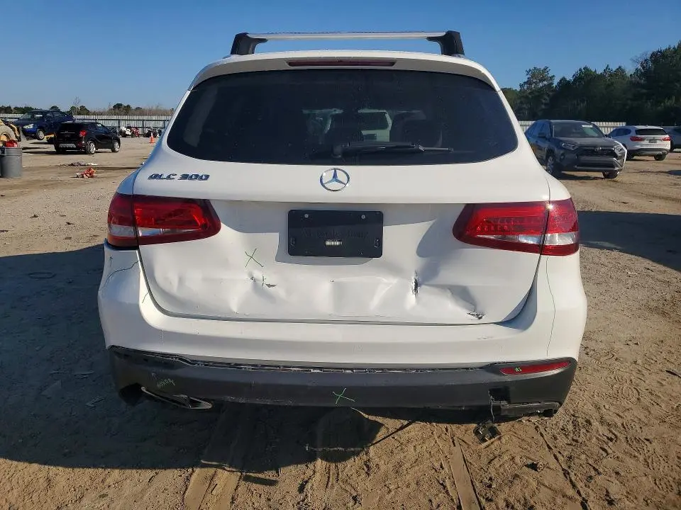 2017 MERCEDES-BENZ GLC 300  